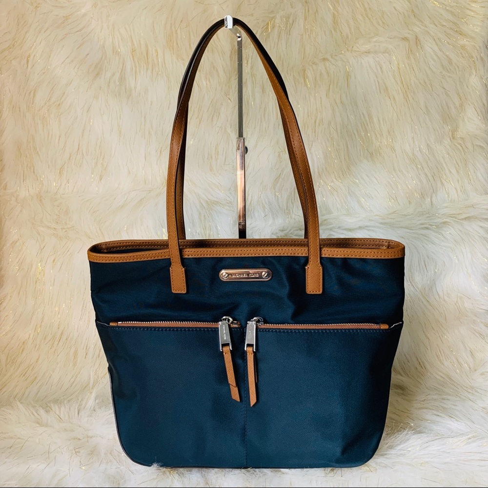 Michael Kors KEMTON MD POCKET TOTE